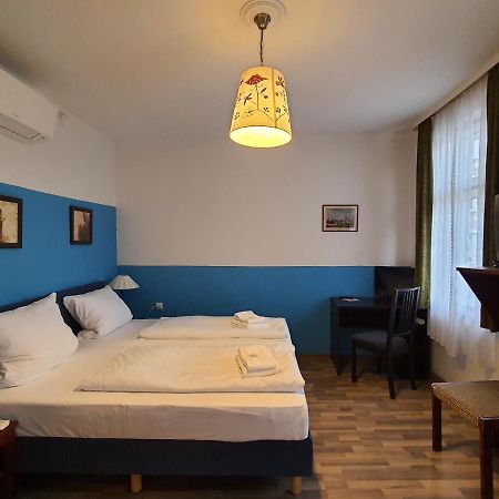 Hotel Pension Graf コンスタンツ エクステリア 写真