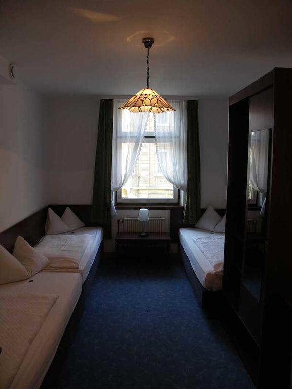 Hotel Pension Graf コンスタンツ エクステリア 写真